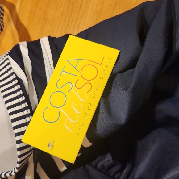 NWT Costa Del Sol Stripe Top Plus Size One Piece Cut Out Swimsuit Size 1X - Picture 4 of 11